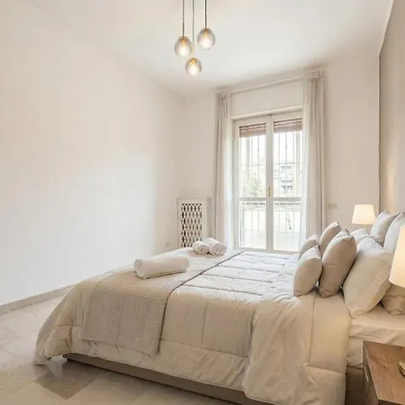 公寓 Spacious Modern Ac Close To Metro 米兰