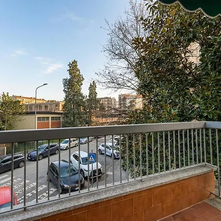 Spacious Modern Ac Close To Metro * 米兰